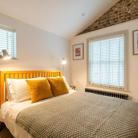 Beautiful, Central, 3 Min Walk From Beach, 2 King Doubles Brighton Exteriör bild