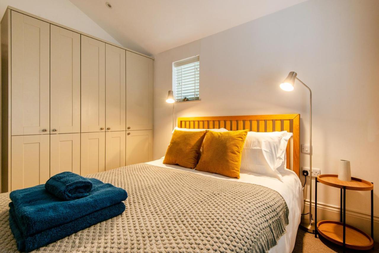 Beautiful, Central, 3 Min Walk From Beach, 2 King Doubles Brighton Exteriör bild