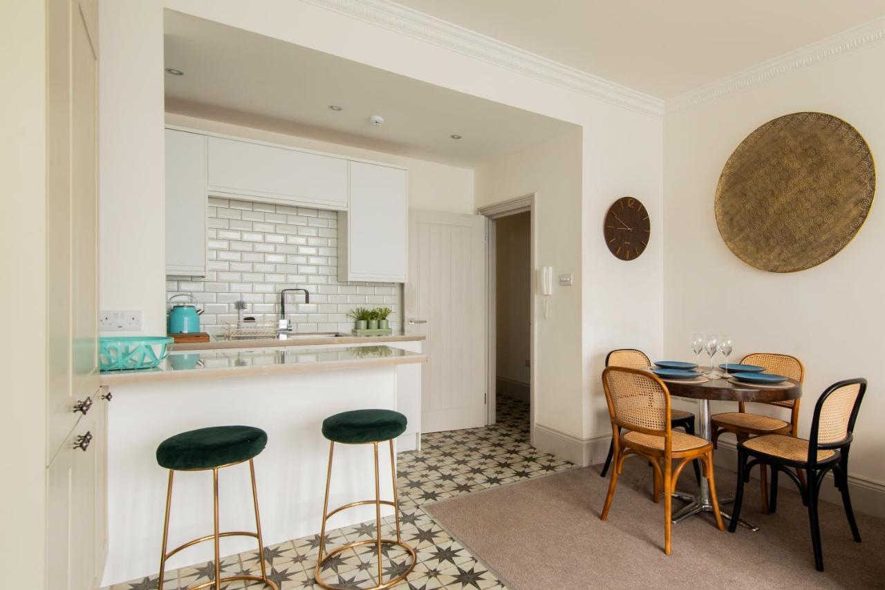 Beautiful, Central, 3 Min Walk From Beach, 2 King Doubles Brighton Exteriör bild