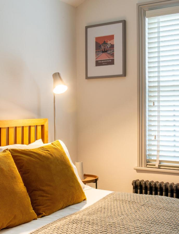 Beautiful, Central, 3 Min Walk From Beach, 2 King Doubles Brighton Exteriör bild
